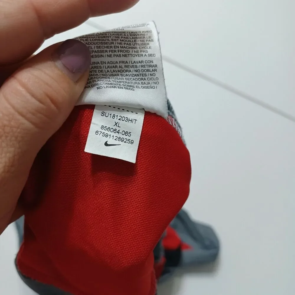 Nike Dri Fit Big Boy Extra Large Short Grey Red Stretch Elastic Waist Pull On XL